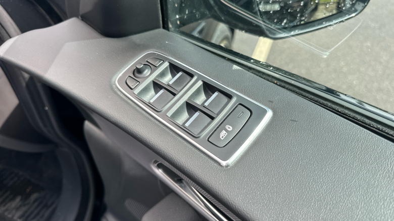 Jaguar F-Pace 2.0d R-Sport 5dr Auto AWD Diesel Estate